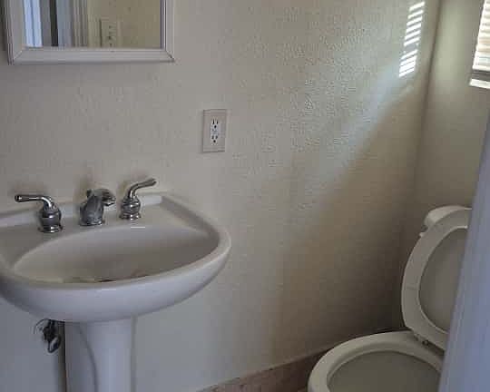2nd image of 707 6th Ave S APT 1201