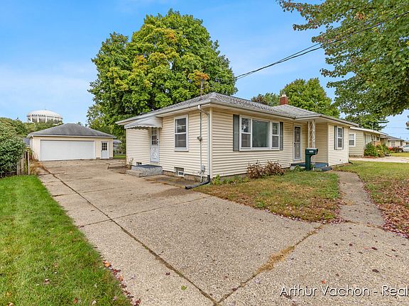 4th image of 2645 De Hoop Ave SW