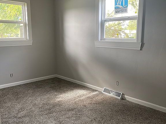 4th image of 4720 Pine Al Dr