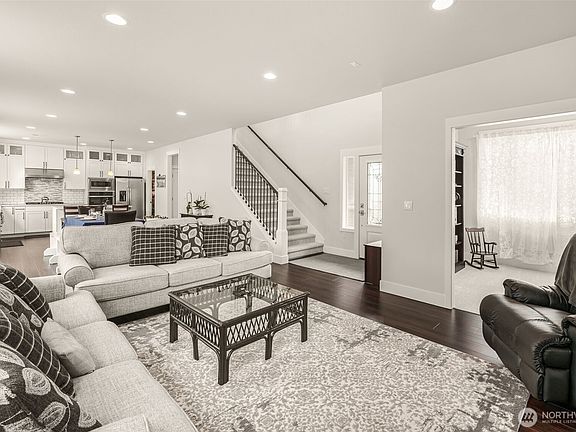 5th image of 16309 95th Avenue SE