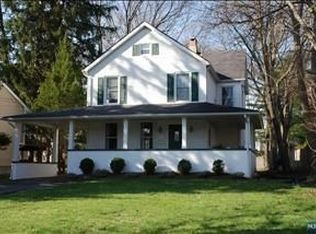 145 Arch St, Ramsey, NJ 07446