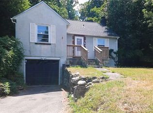 12 Vassar View Rd, Poughkeepsie, NY 12603