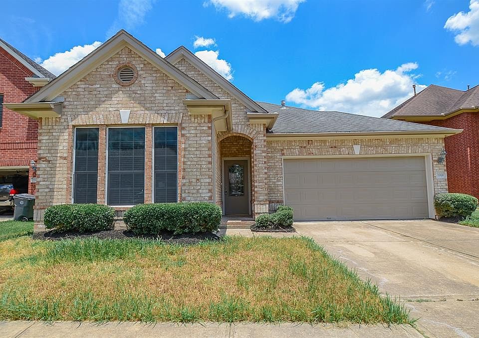 1st image of 1918 Longmont Cir