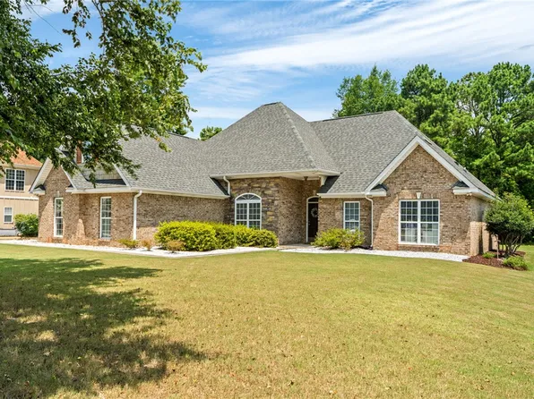 4146 Surrey Ln, Auburn, AL 36832