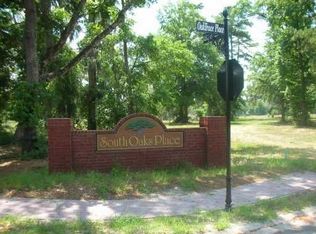 116 Oaktrace Pl, Savannah, GA 31419