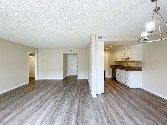 2nd image of 1818 Ramona Ave APT 205