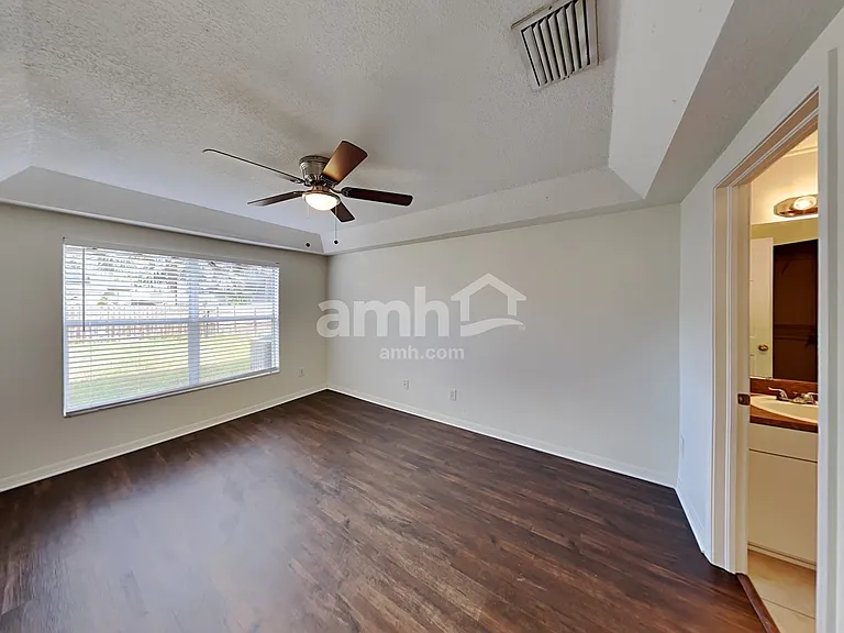 9643 Patrician Dr — Photo 10