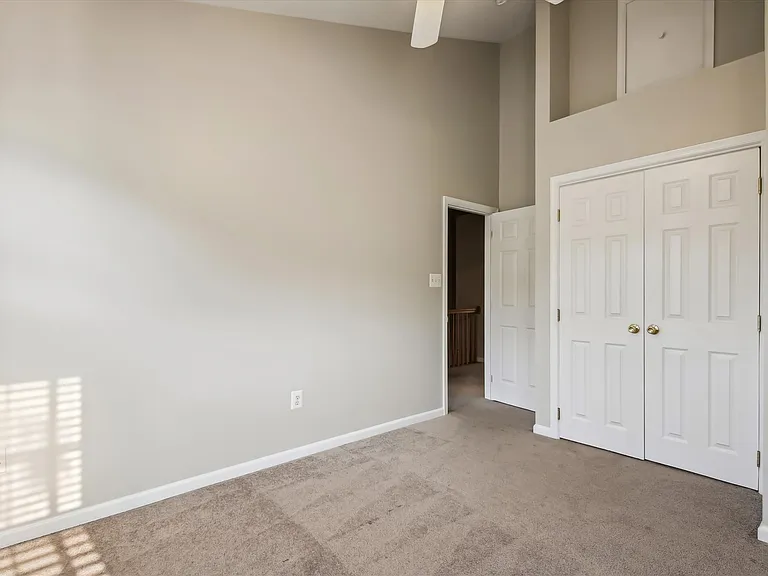 6733 Sullivan Way — Photo 31