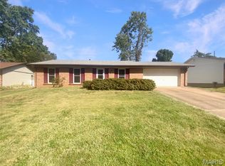 11525 Ivygreen Dr, Bridgeton, MO 63044