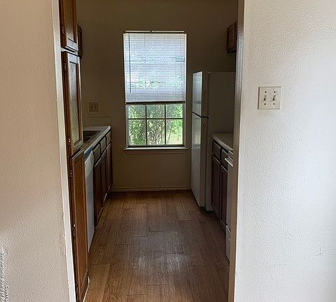 5th image of 5236 Gawain Dr