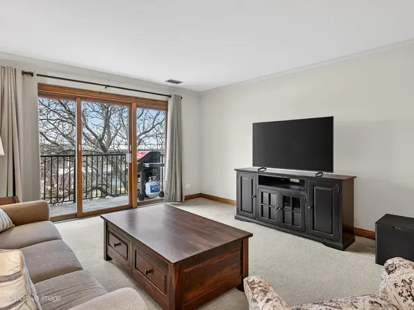 907 Curtiss St APT 504, Downers Grove, IL 60515