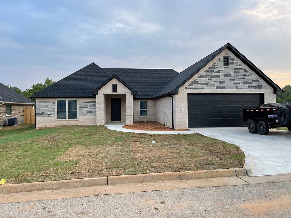 1st image of 107 Decoy Ln
