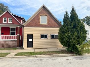 304 155th Pl, Calumet City, IL 60409