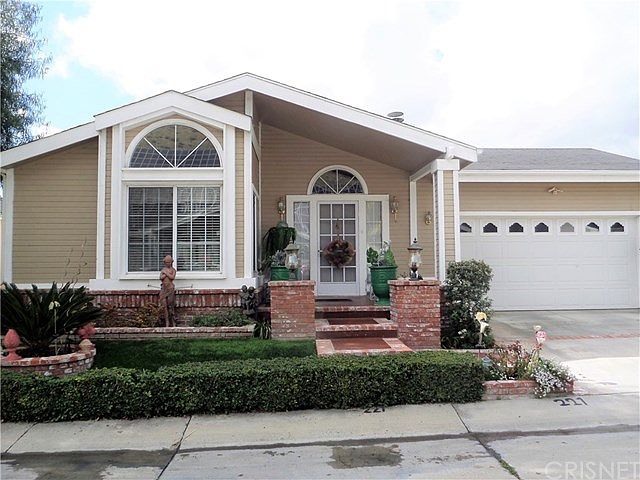 1st image of 20056 Northcliff Dr