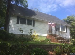 243 Concord St, Cresskill, NJ 07626