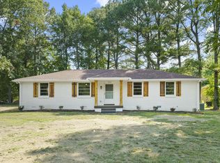 400 Kathleen Dr, Cedar Hill, TN 37032
