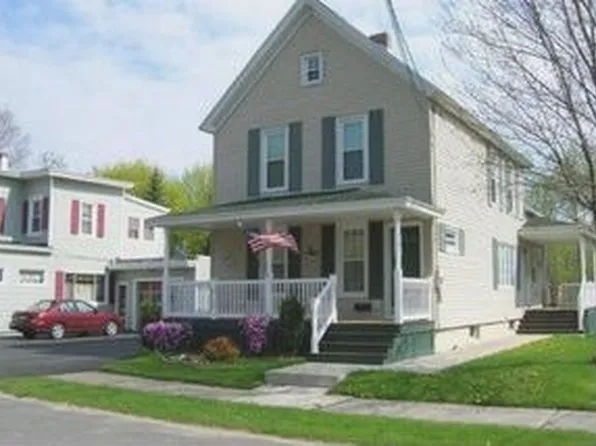 5 Austin St, Amsterdam, NY 12010