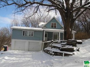 902 Rock St, Sioux City, IA 51105