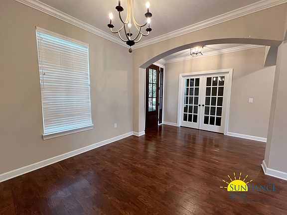 4th image of 2941 Chantry Cir