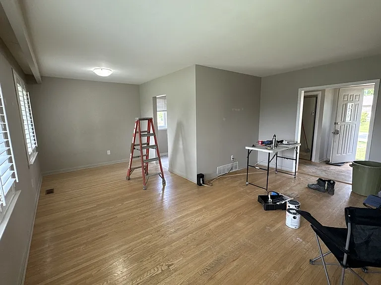 69 Ottaway Ave — Photo 3