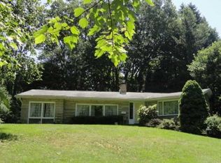 306 E Washington Blvd, Grove City, PA 16127