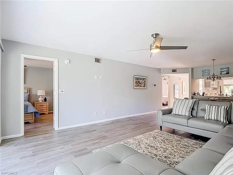 3685 Amberly Cir #D203 — Photo 19