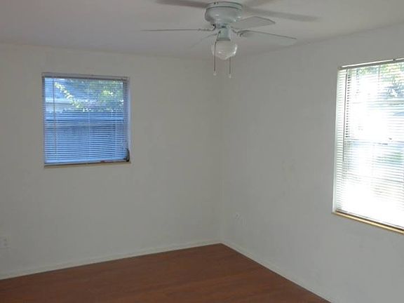 3rd image of 3300 Pinehurst Dr