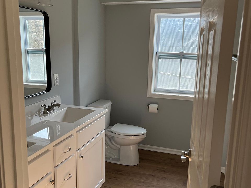 119 Commercial St Atchison, KS, 66002 Apartments for Rent Zillow