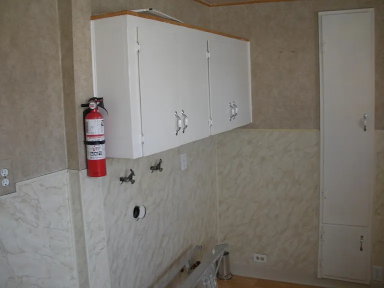 1136 Twin Oaks Ave — Photo 4