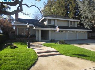 15159 El Rancho St, Visalia, CA 93292