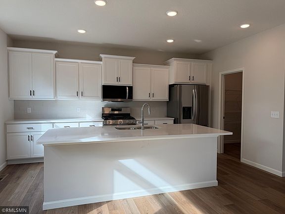5th image of 6269 Rachele Ave NE