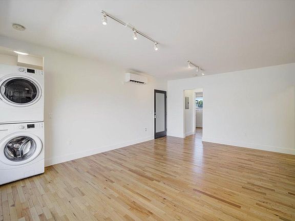 5th image of 306 N Bonnie Brae St APT 8