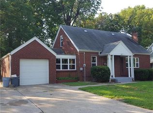 3023 Forest Dr, Alton, IL 62002