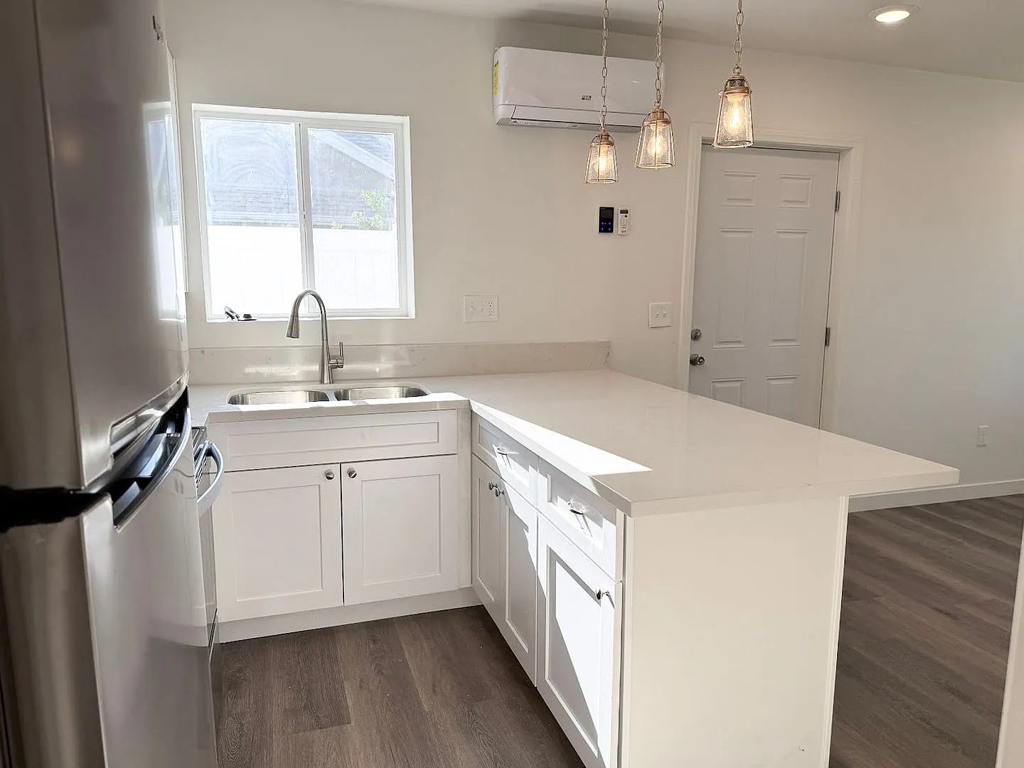 27318 Cabrillo Dr — Photo 4