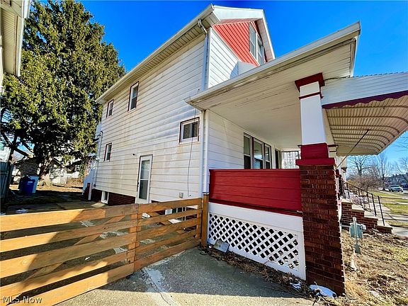 2nd image of 3437 W 123rd St
