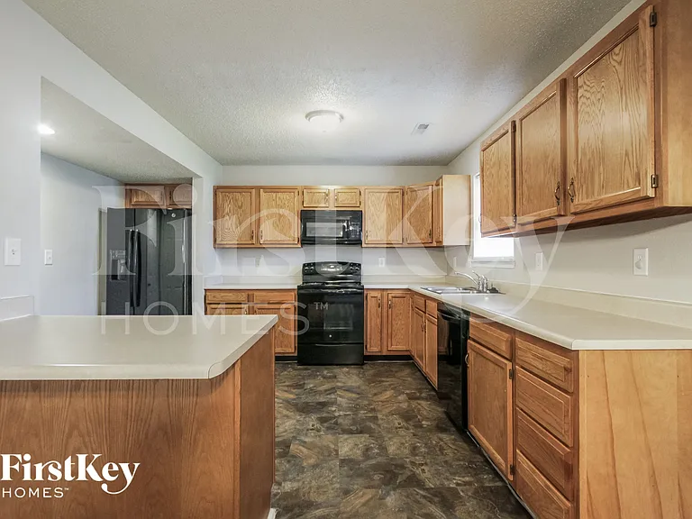8942 Leffler Ln — Photo 3