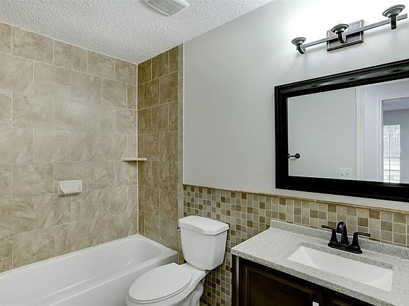 5th image of 18834 Appletree Hill Ln