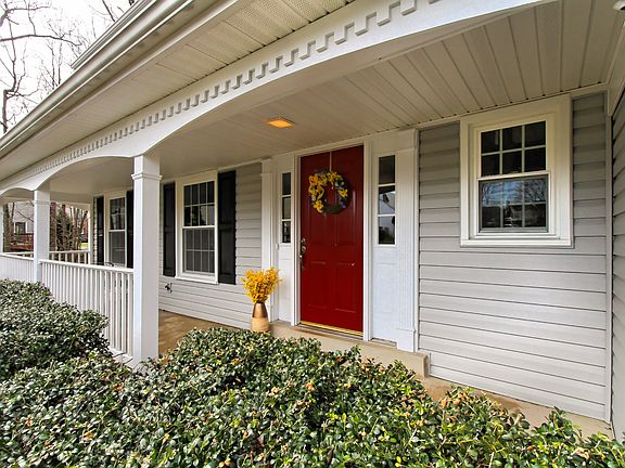 2nd image of 4304 Poplar Branch Dr