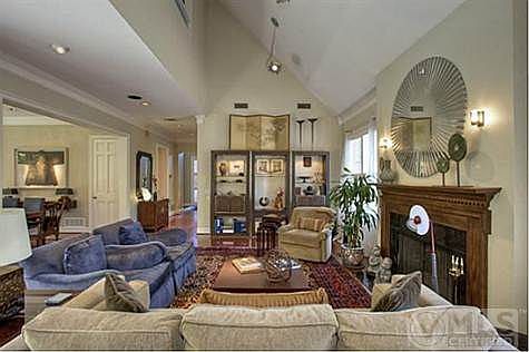 3rd image of 4930 Westbriar Dr