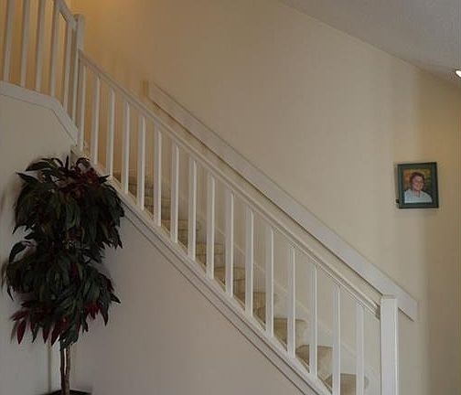 5th image of 1 Applewood Ln
