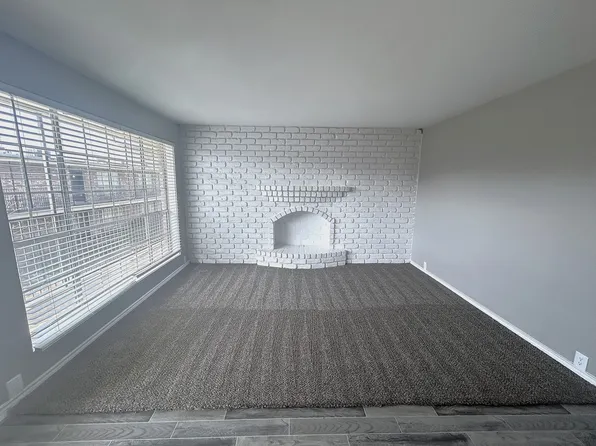 Bateswood Manor Apartments