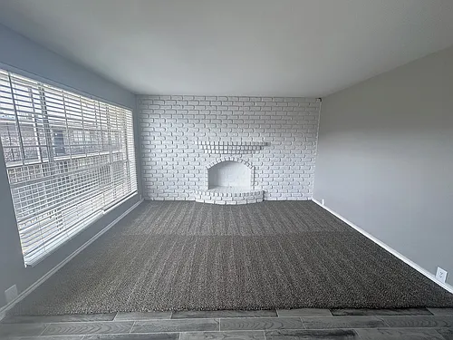 Bateswood Manor Apartments Photo 1