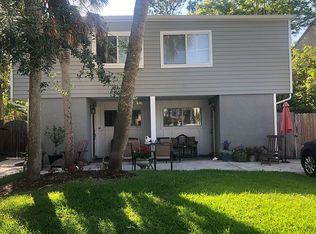 170 Poinsettia St, Atlantic Beach, FL 32233