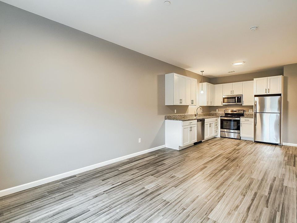 9 Steele Blvd Berlin CT Zillow