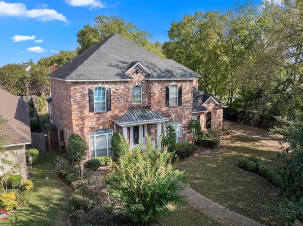 520 Parklane Dr, Bossier City, LA 71111