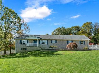5547 Oliver Ln, Broad Run, VA 20137