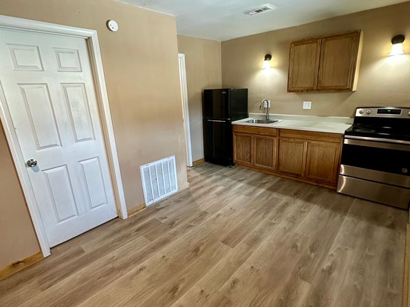 211 Elm St #7