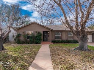 1326 Santos St, Abilene, TX 79605
