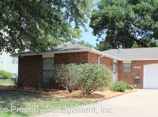 3302 Effingham St, Manhattan, KS 66503