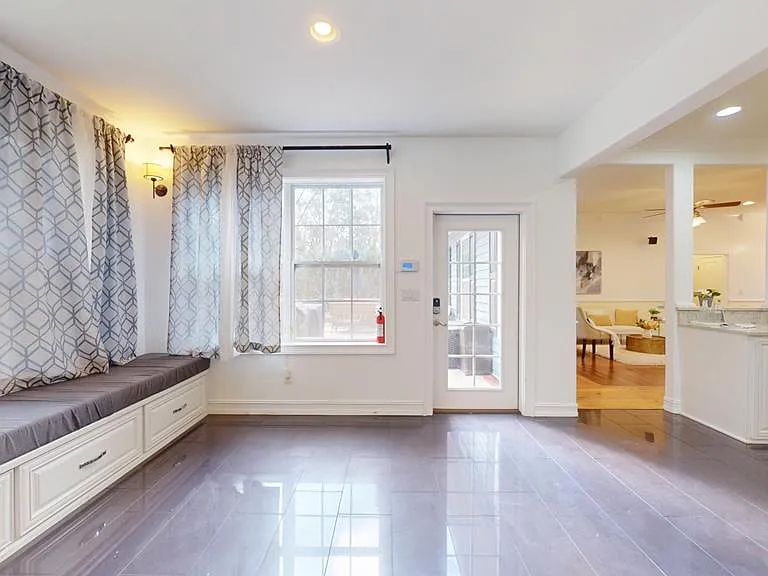 100 Sweetbriar Lakes Dr — Photo 21